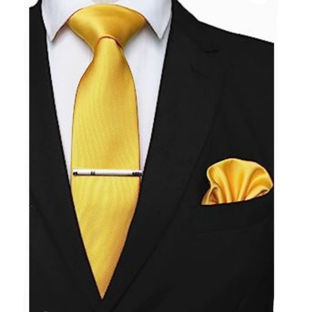 3 piece ensemble, Tie, Tie Bar, Pocket Square